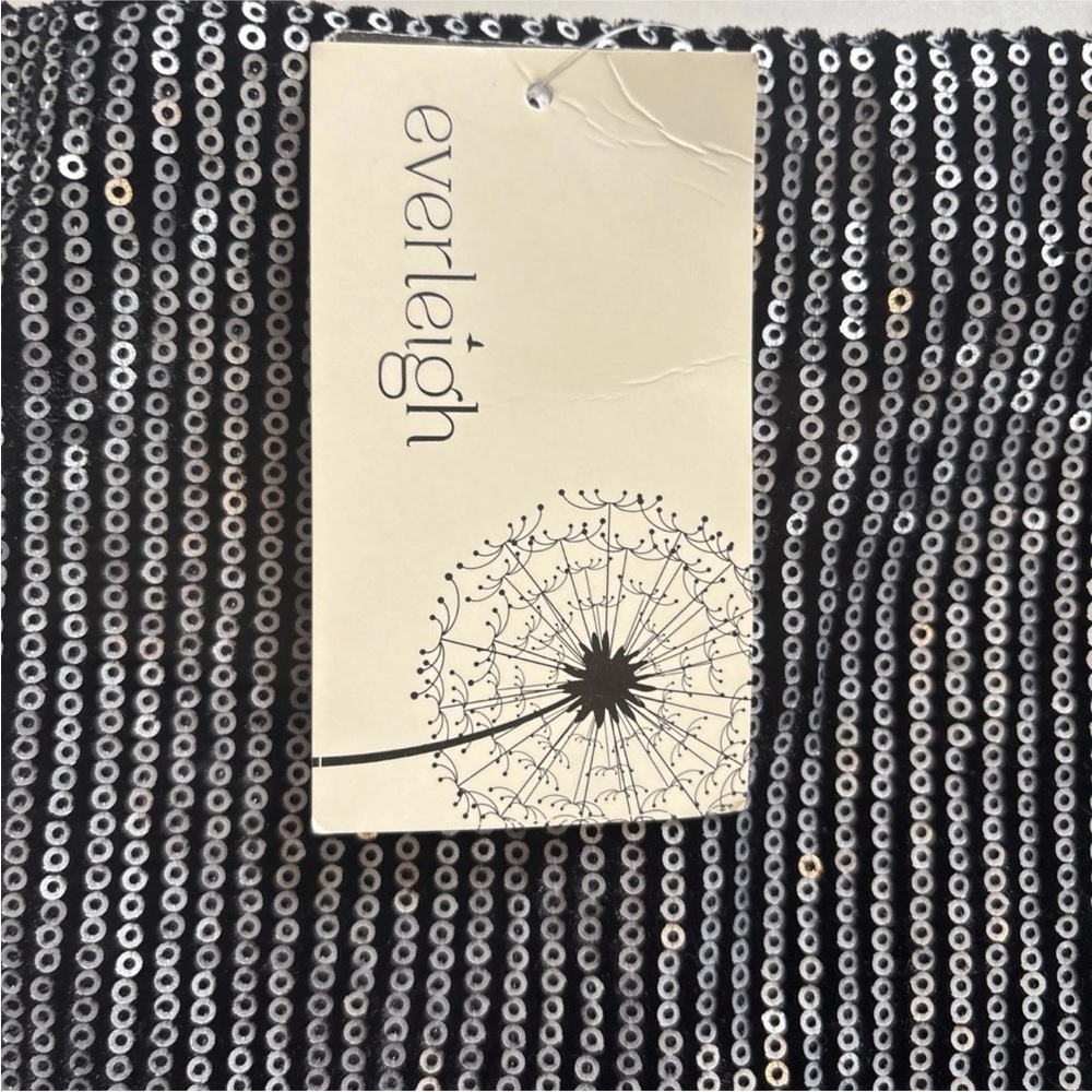 Everleigh Silver Sequin Black Pencil Skirt NWT Women's Medium - Picture 2 of 6